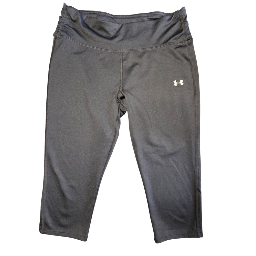 Under Armour AllSeasonGear Black Fitted Capri Leggings Women Small Zipper Pocket